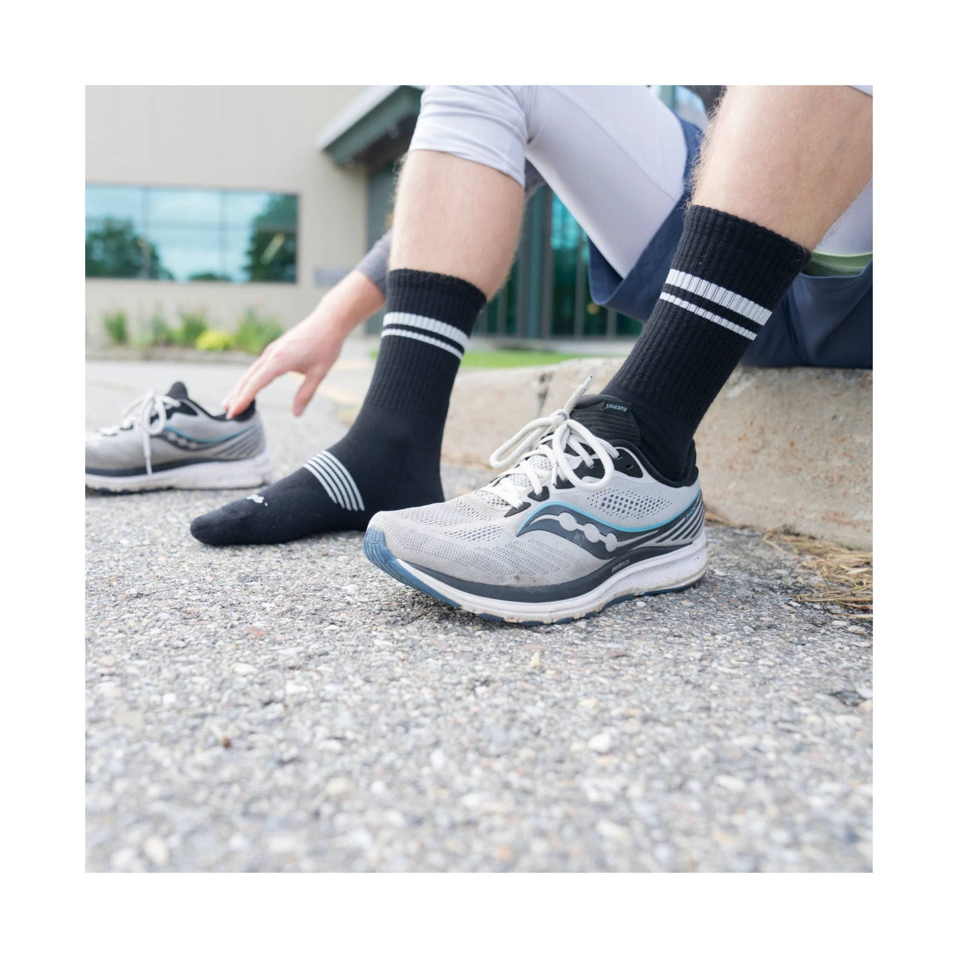 Darn Tough Vermont Men's Element Micro Crew Lightweight Running Sock - Black by Lenny's Shoe & Apparel