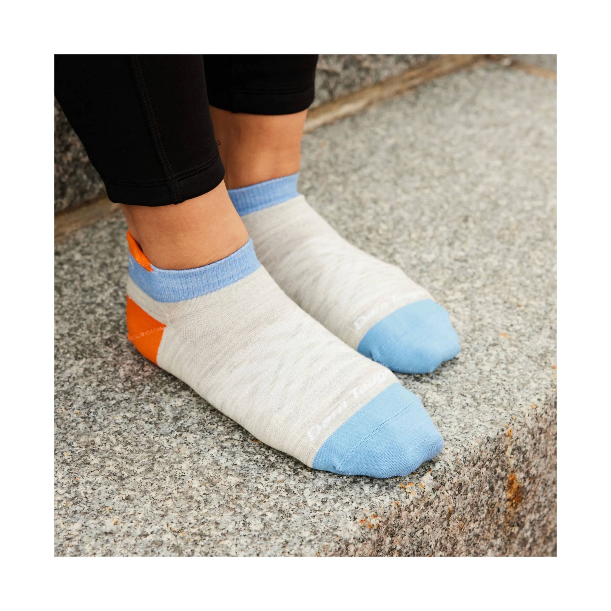 Darn Tough Vermont Women's Ultra Lightweight No Show Tab Running Sock - Zentih by Lenny's Shoe & Apparel