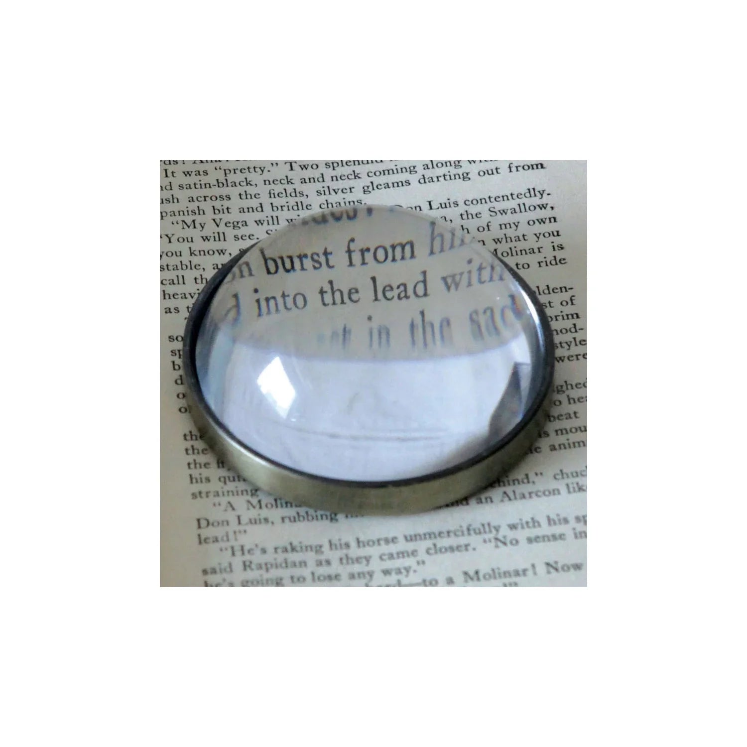 Magnifying Glass Paperweight 3" Round by Homeportonline