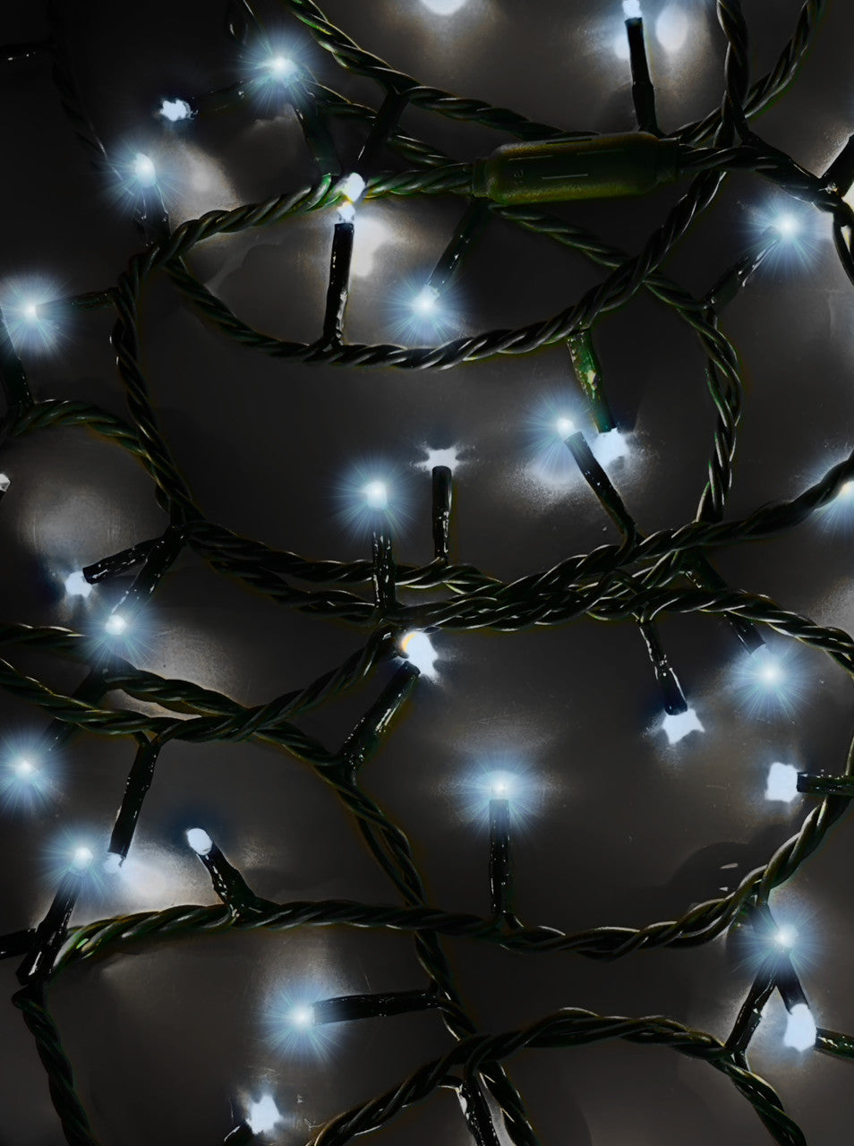 Jingle Bright 100 LED Light Set - Cool White Twinkle - Green Wire