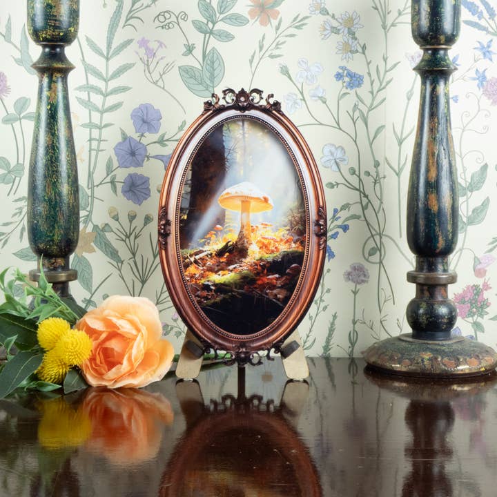 Mushroom Art- Stand Included