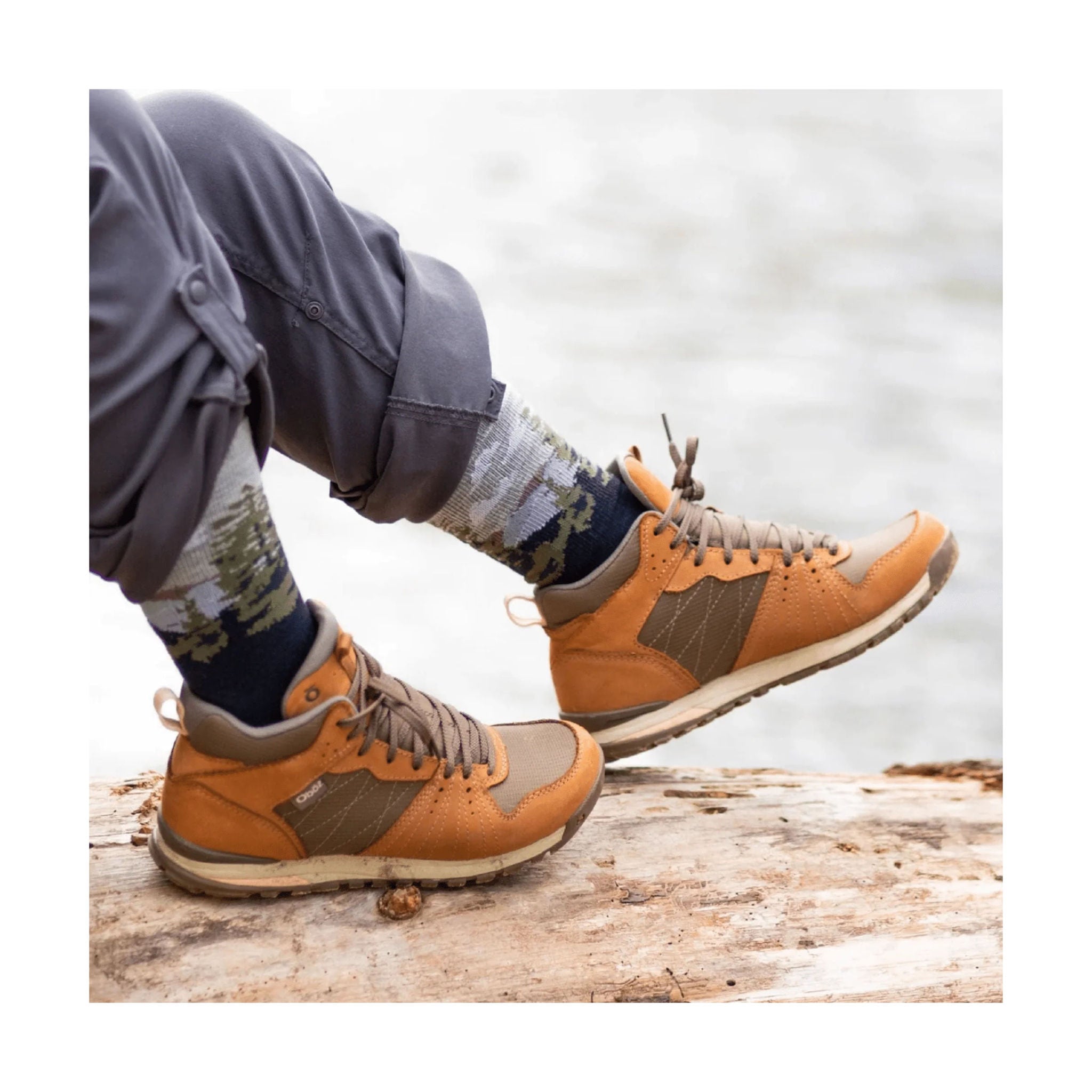 Farm To Feet Women's Cascade Locks Light Targeted Cushion Three Quarters Crew Socks - Total Eclipse by Lenny's Shoe & Apparel