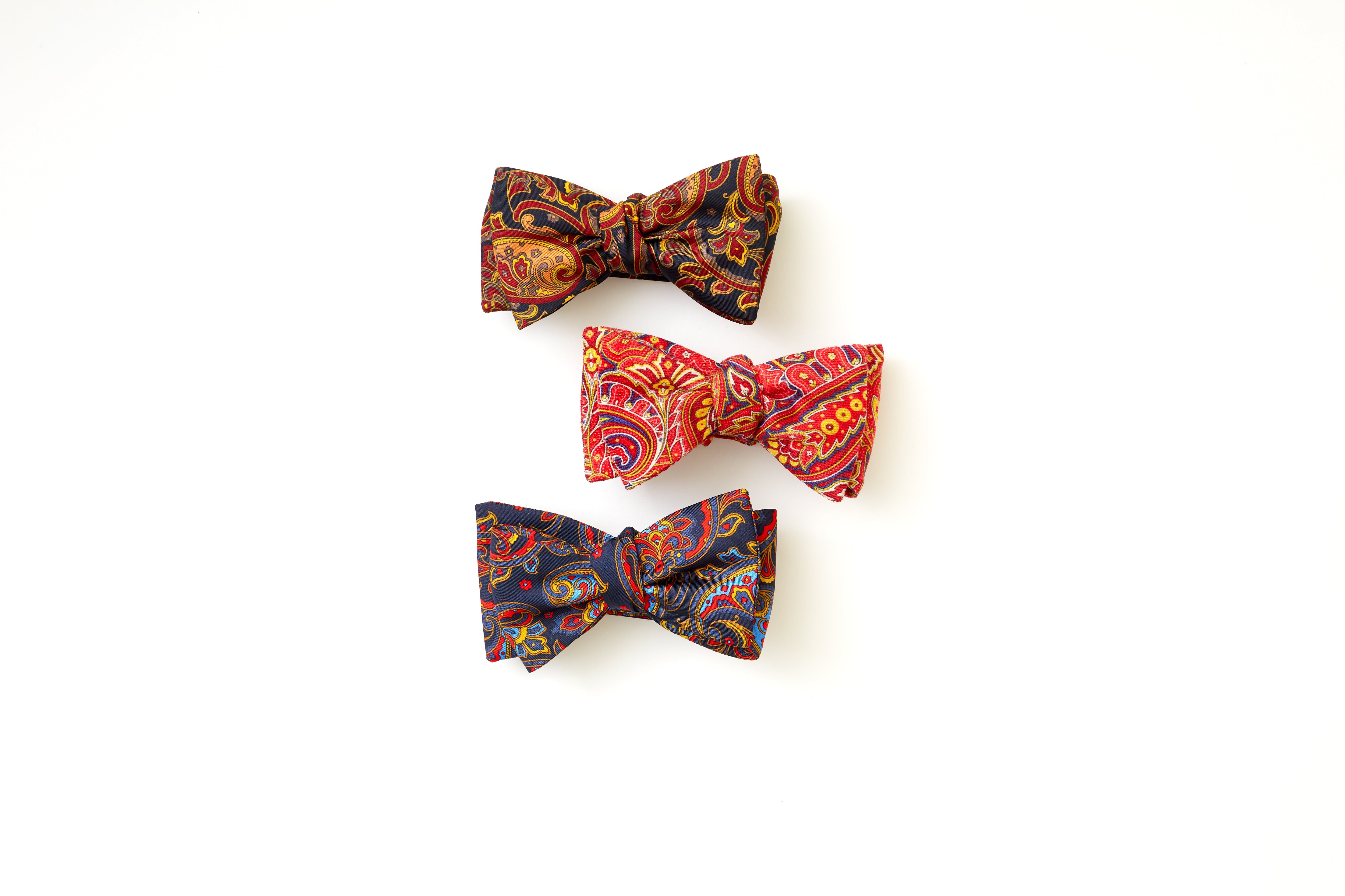Feralia - bow ties