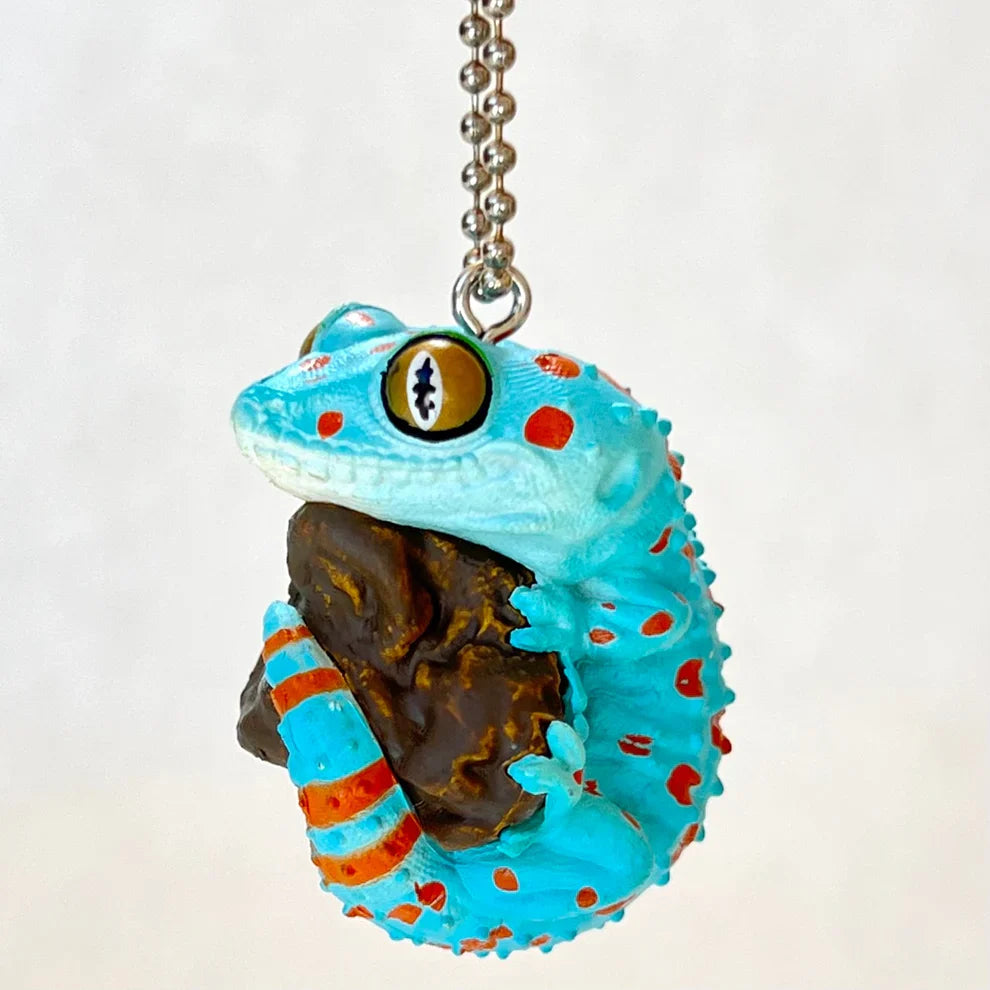 Gashapon Capsule For All Ages Iguana & Gecko Charm (Sold As An Individual Capsule) by Homeportonline