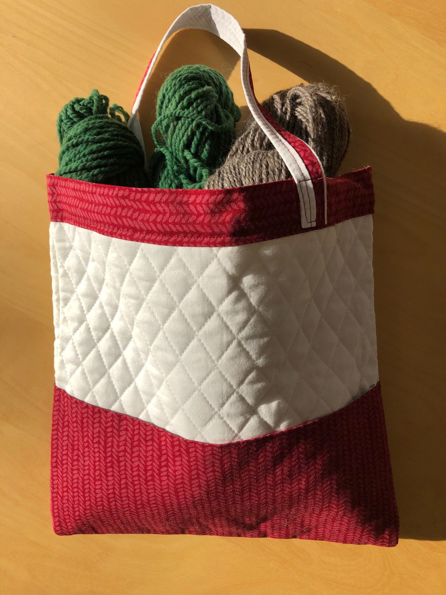 Heartstrings Project Bag by Must Love Yarn