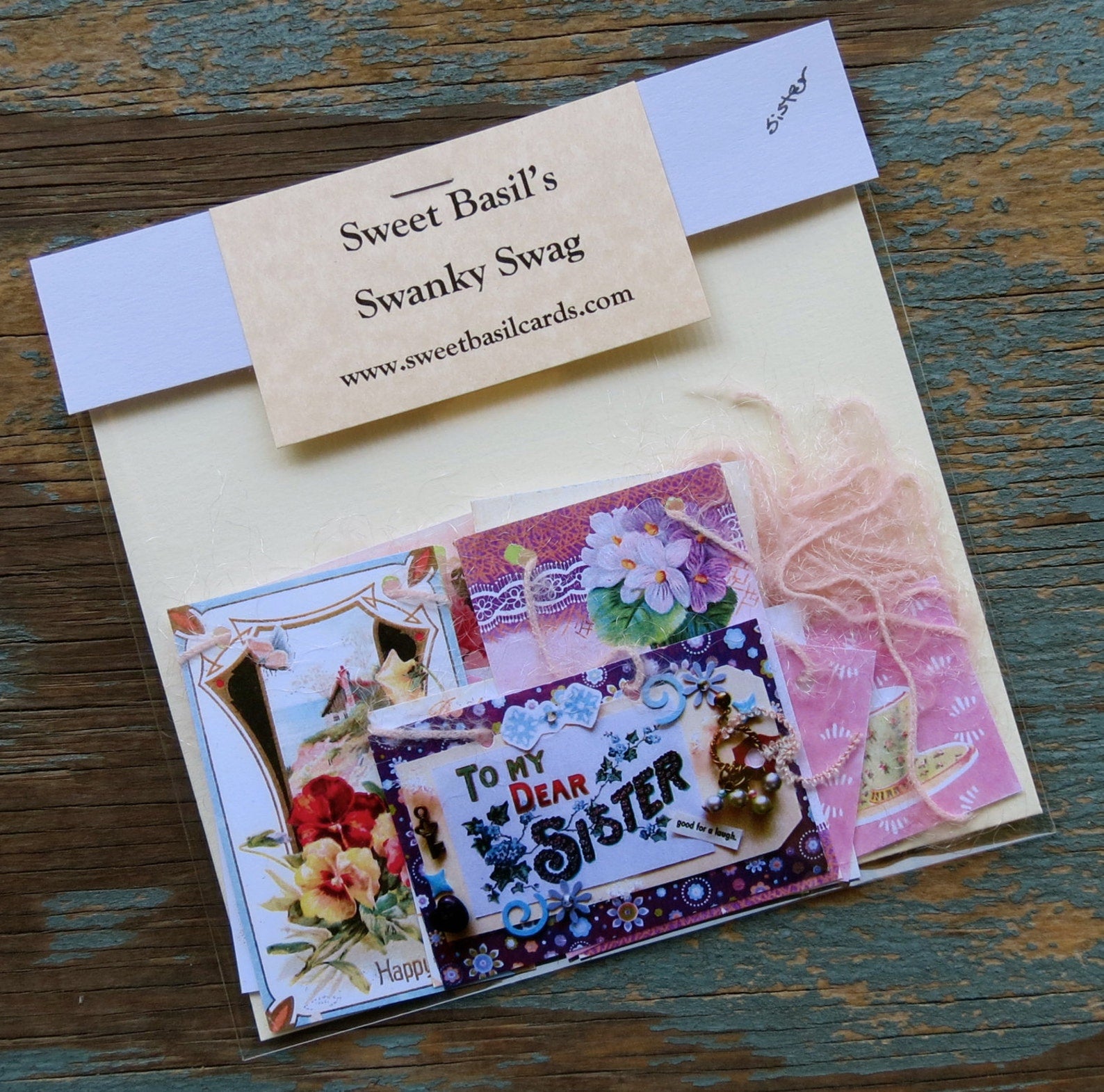 Mini Garlands, 2" x 3" - Sister