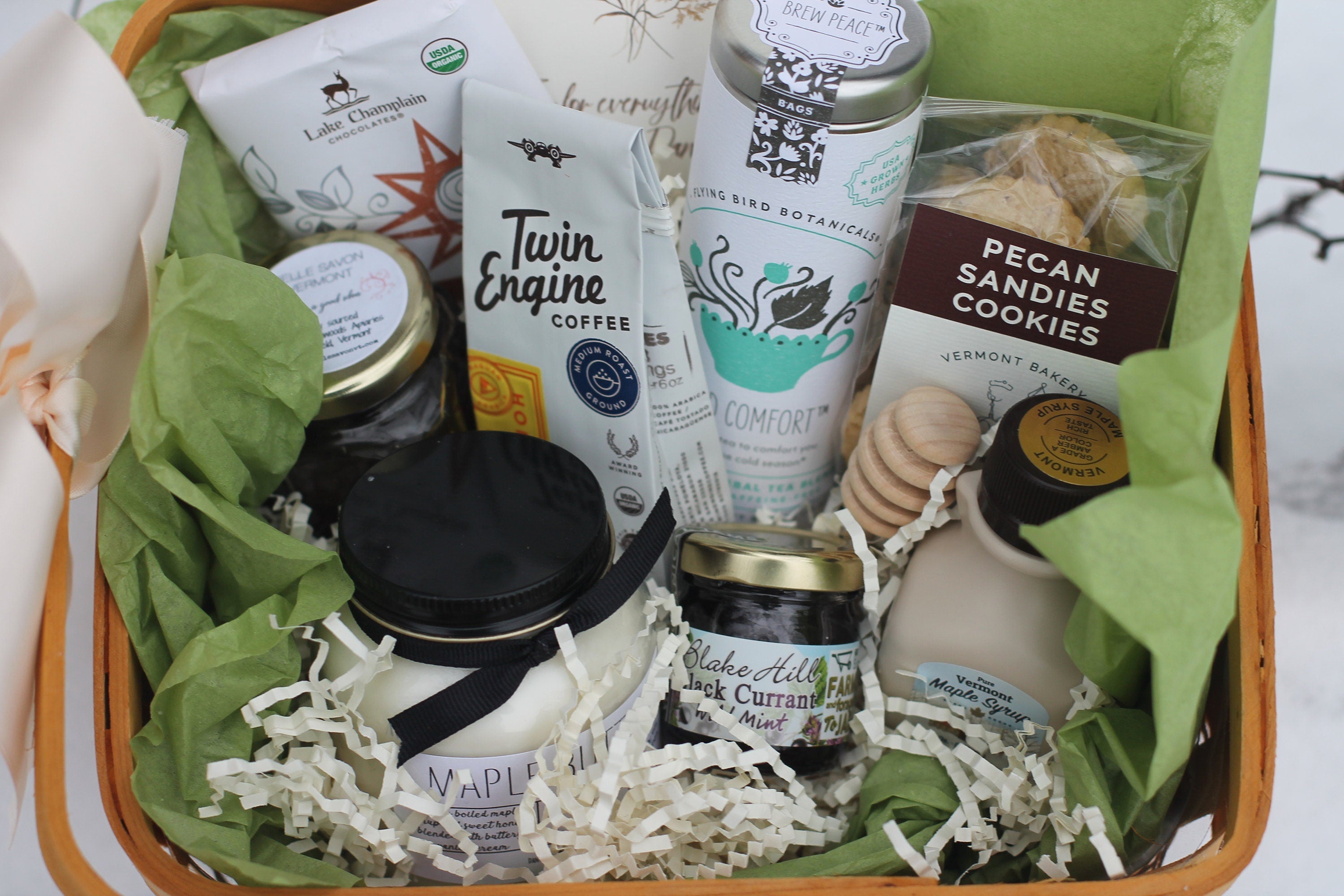 Vermont Care Package Gift Basket - Vermont Gourmet-Vermont Artisan - Vermont Gift -Vermont Maple Gift-Best of Vermont-Love from Vermont by Belle Savon Vermont
