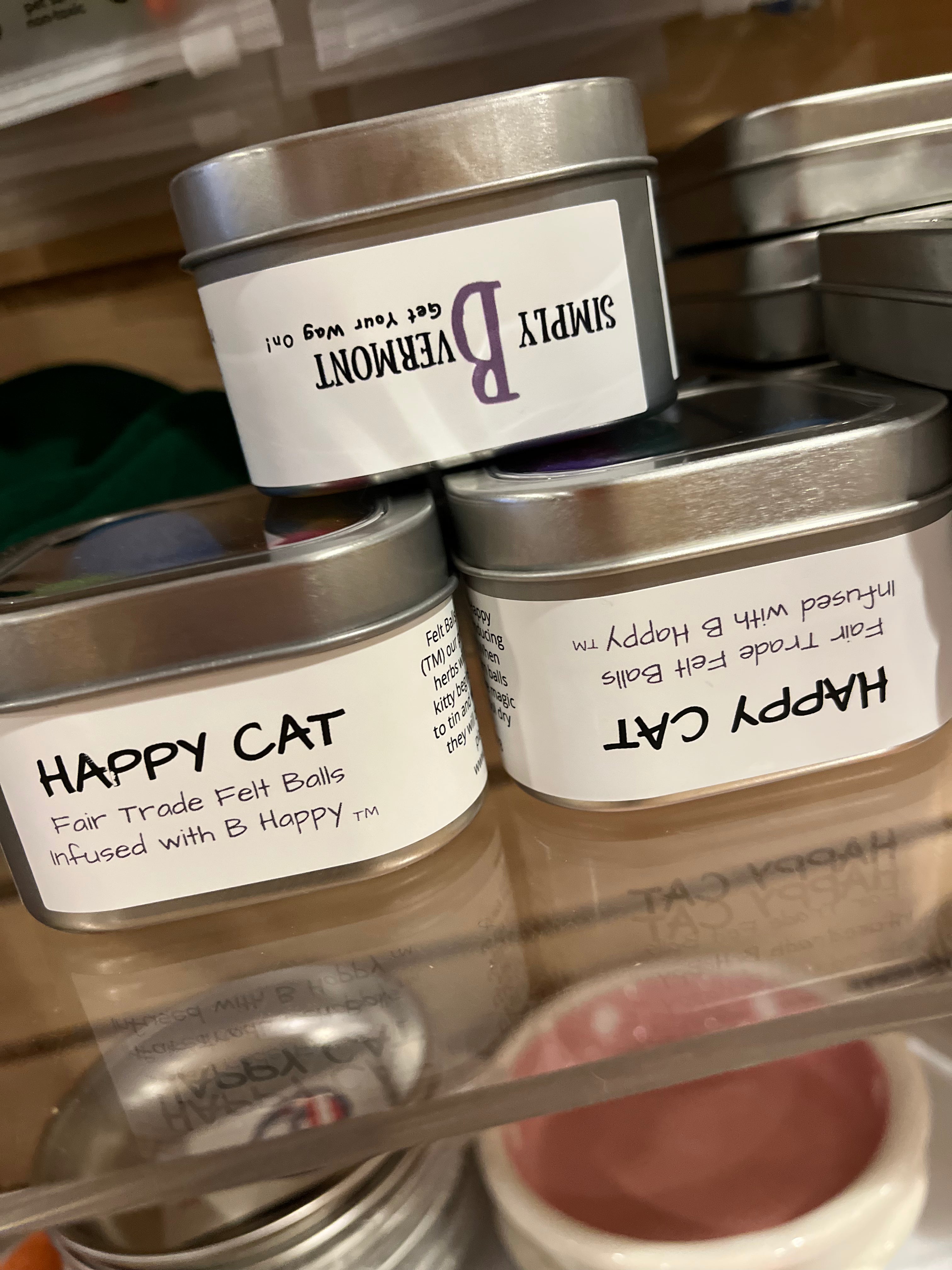 Simply B Vermont Happy Cat Gift Tin of Felt Balls