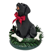 Byers' Choice Dogs - Black Labrador in Wreath