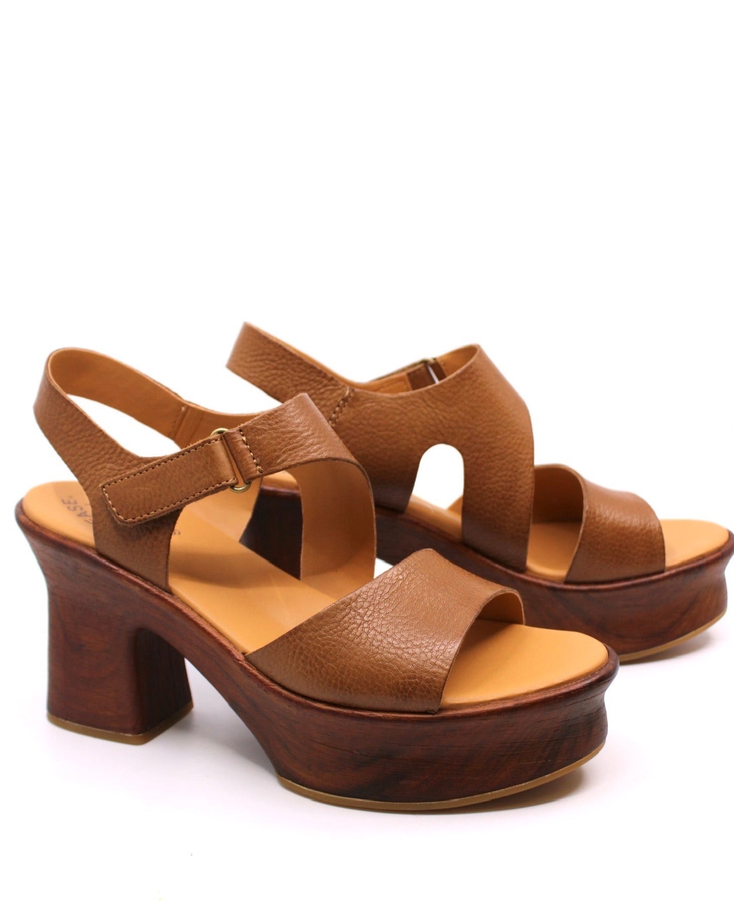 Kork-Ease Cantal Brown by Dear Lucy