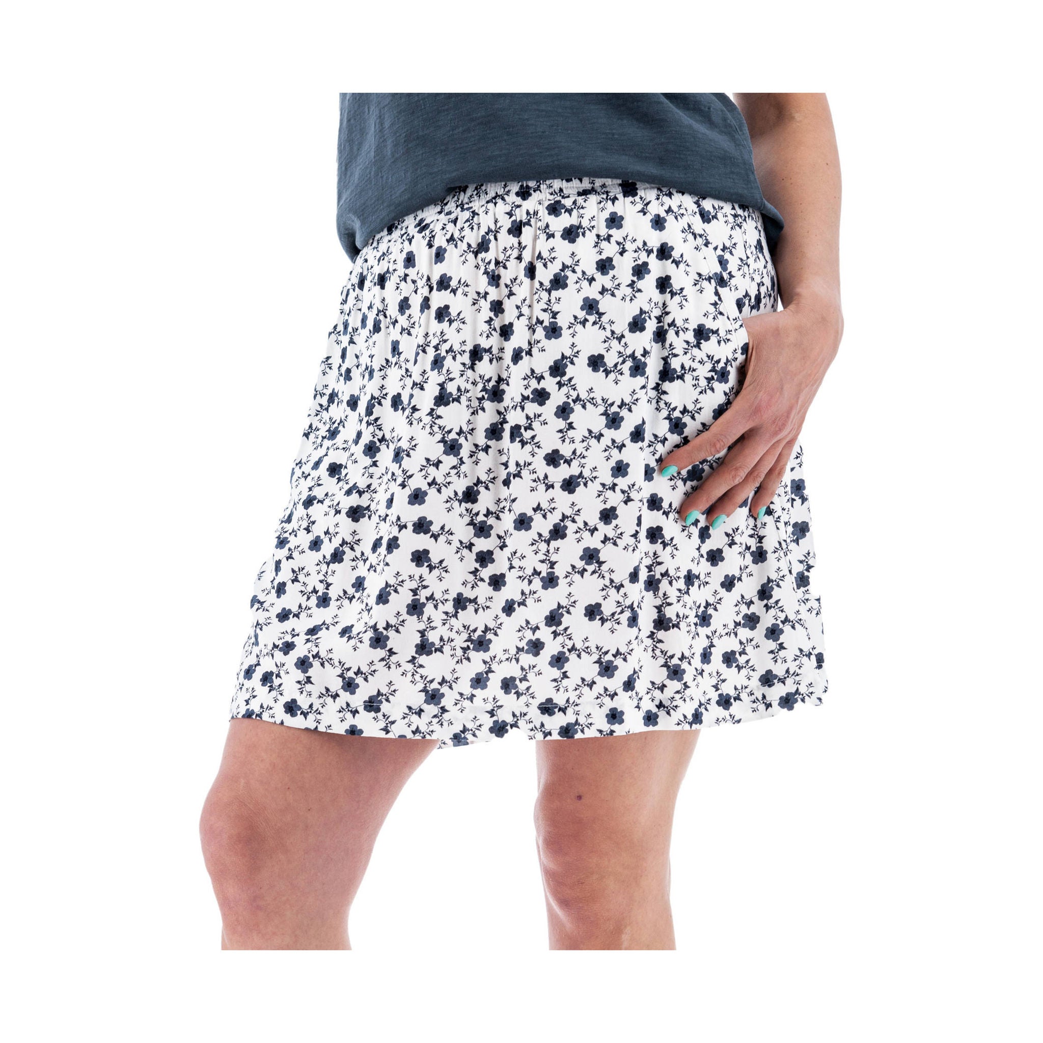 Old Ranch Women's Fleur Pull On Print Skirt - White by Lenny's Shoe & Apparel
