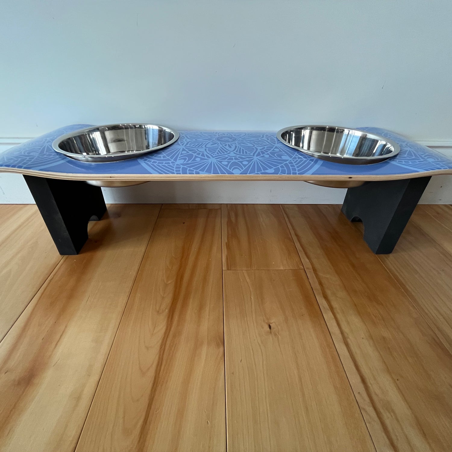 Dream Catcher - Elevated Skateboard Cat Feeding Stand with 2 Bowls