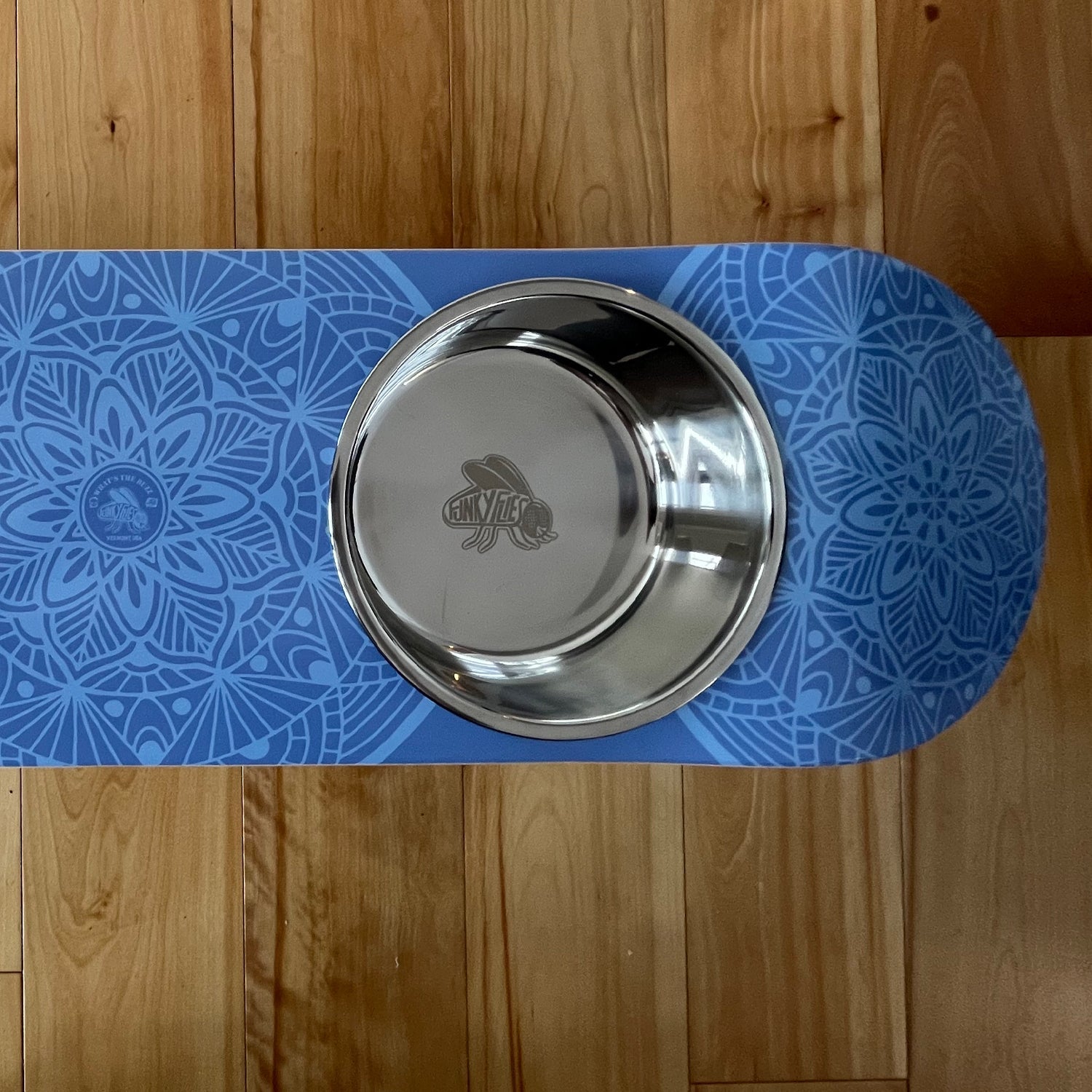 Dream Catcher - Elevated Skateboard Cat Feeding Stand with 2 Bowls