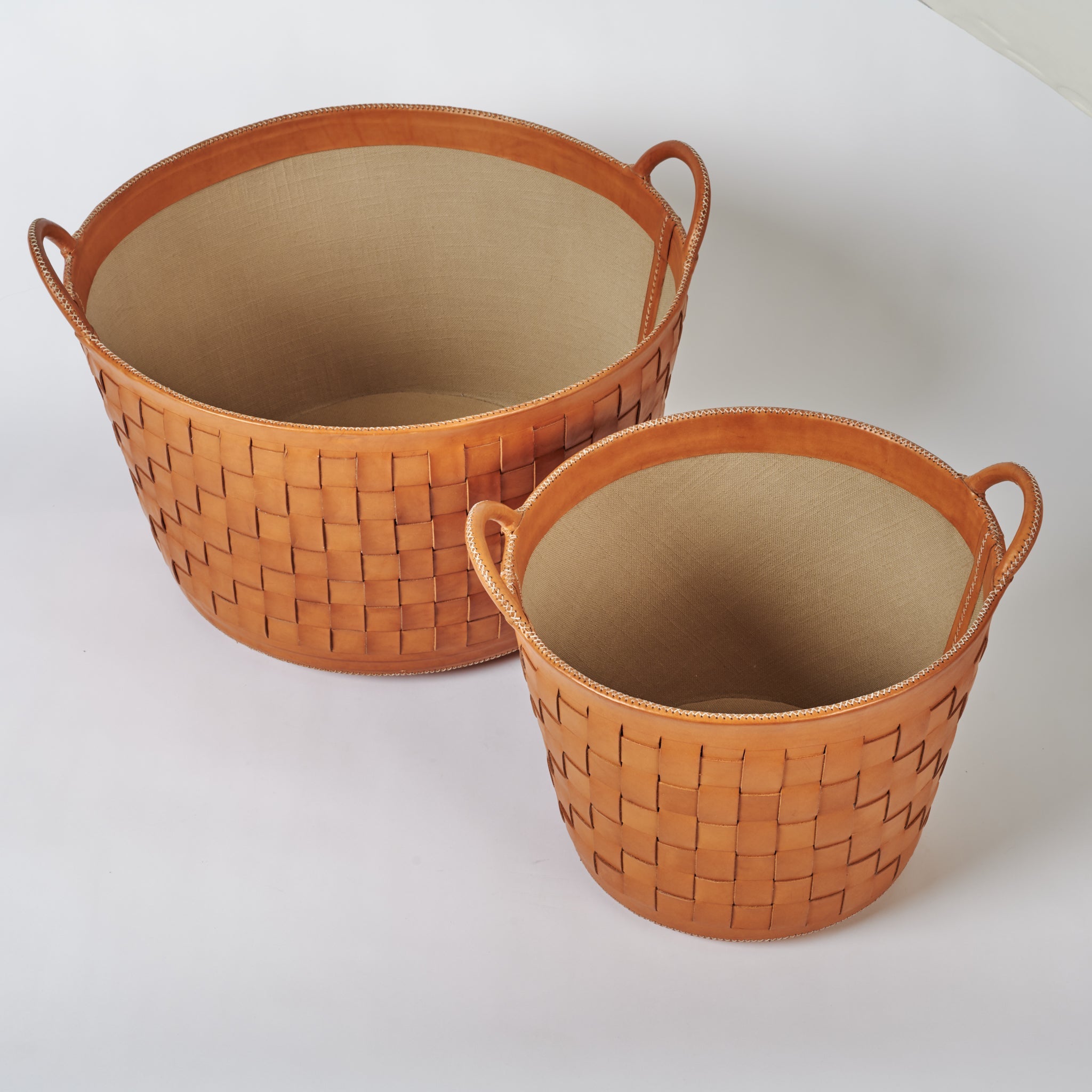 Small Braided Leather Bin