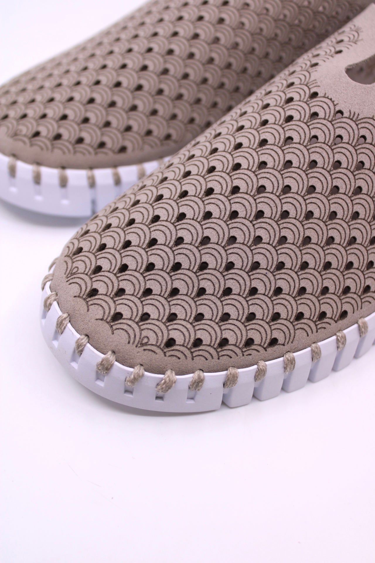 Ilse Jacobsen Tulip 139 Atmosphere by Dear Lucy