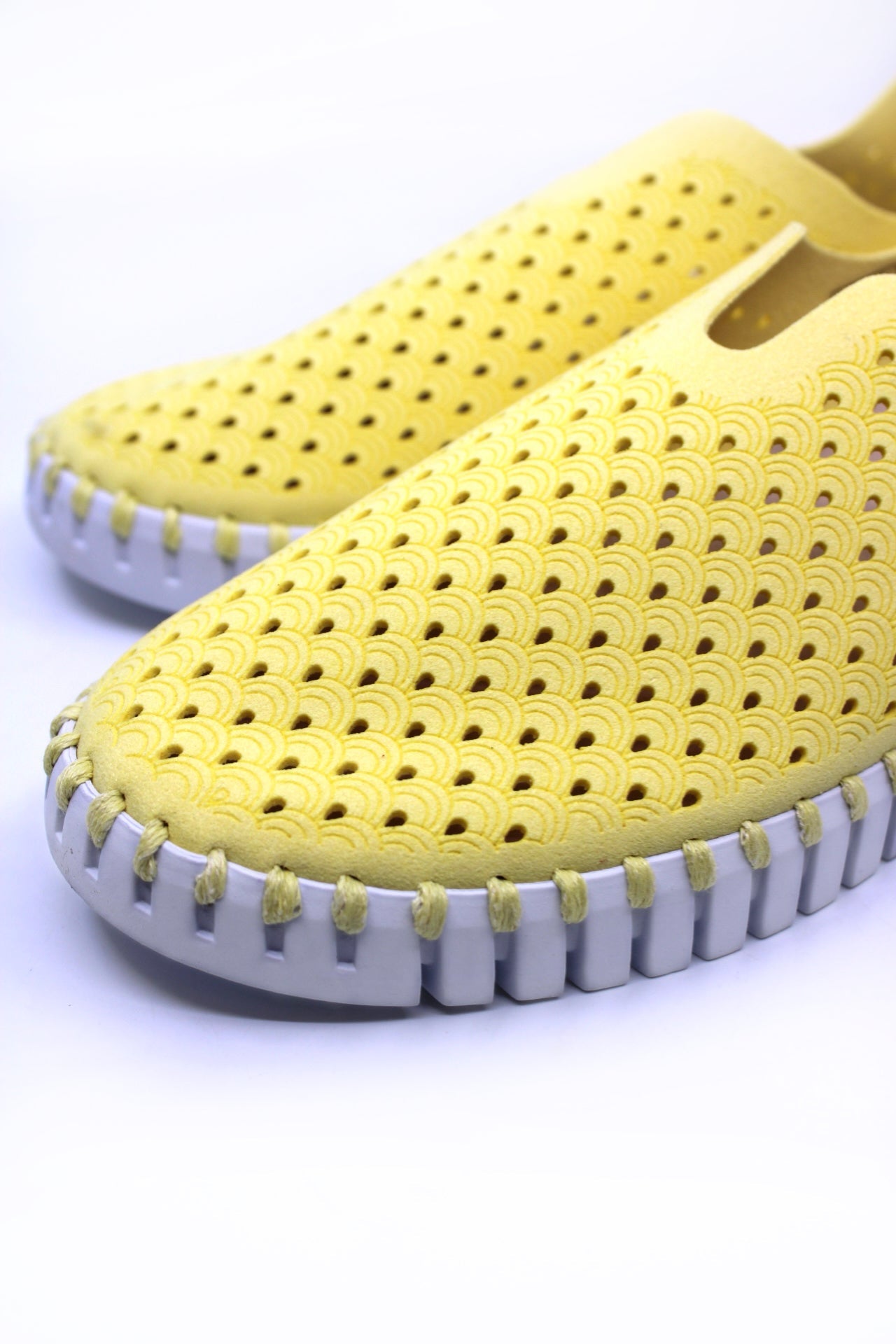 Ilse Jacobsen Tulip 139 Lemon Drop by Dear Lucy