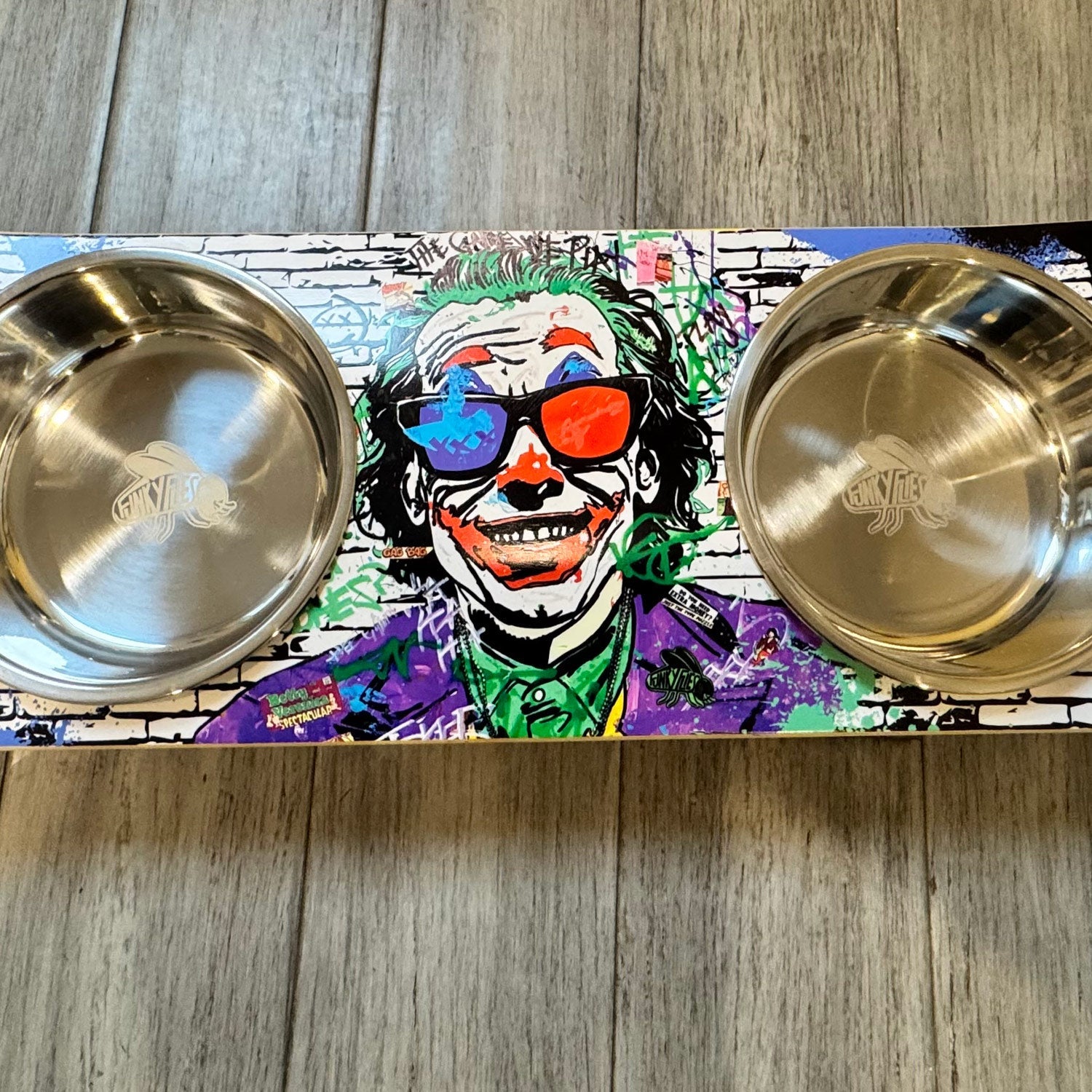 Villains In 3D - Elevated Skateboard Dog Feeding Stand with 2 Bowls